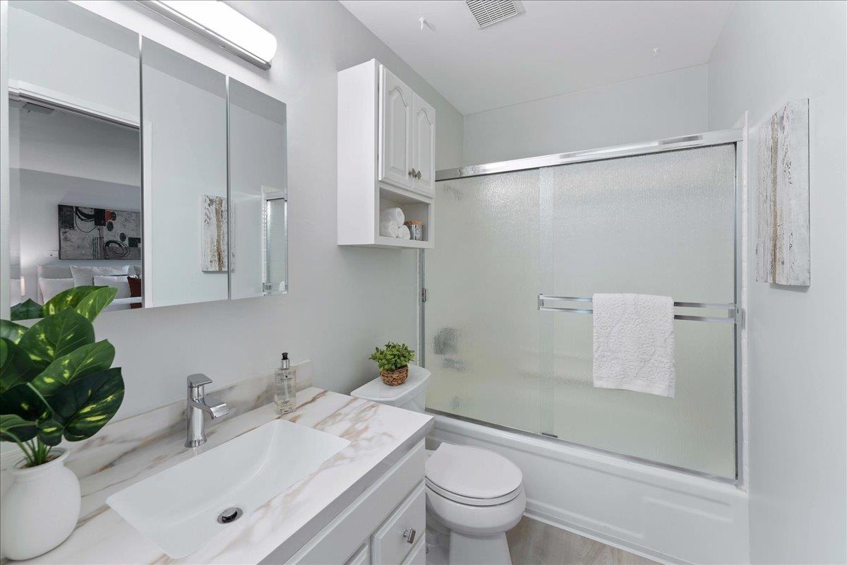 Detail Gallery Image 10 of 12 For 4983 Ponderosa Ter, Campbell,  CA 95008 - 2 Beds | 1 Baths