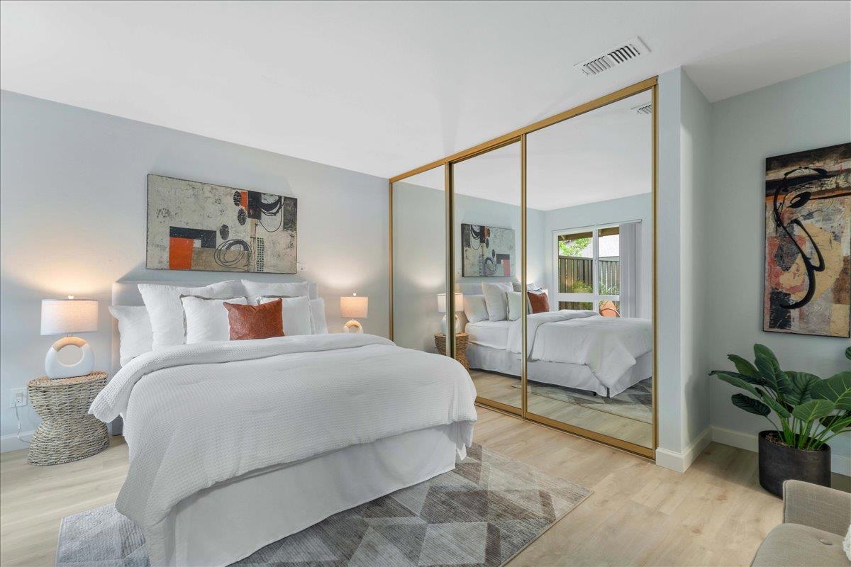 Detail Gallery Image 8 of 12 For 4983 Ponderosa Ter, Campbell,  CA 95008 - 2 Beds | 1 Baths