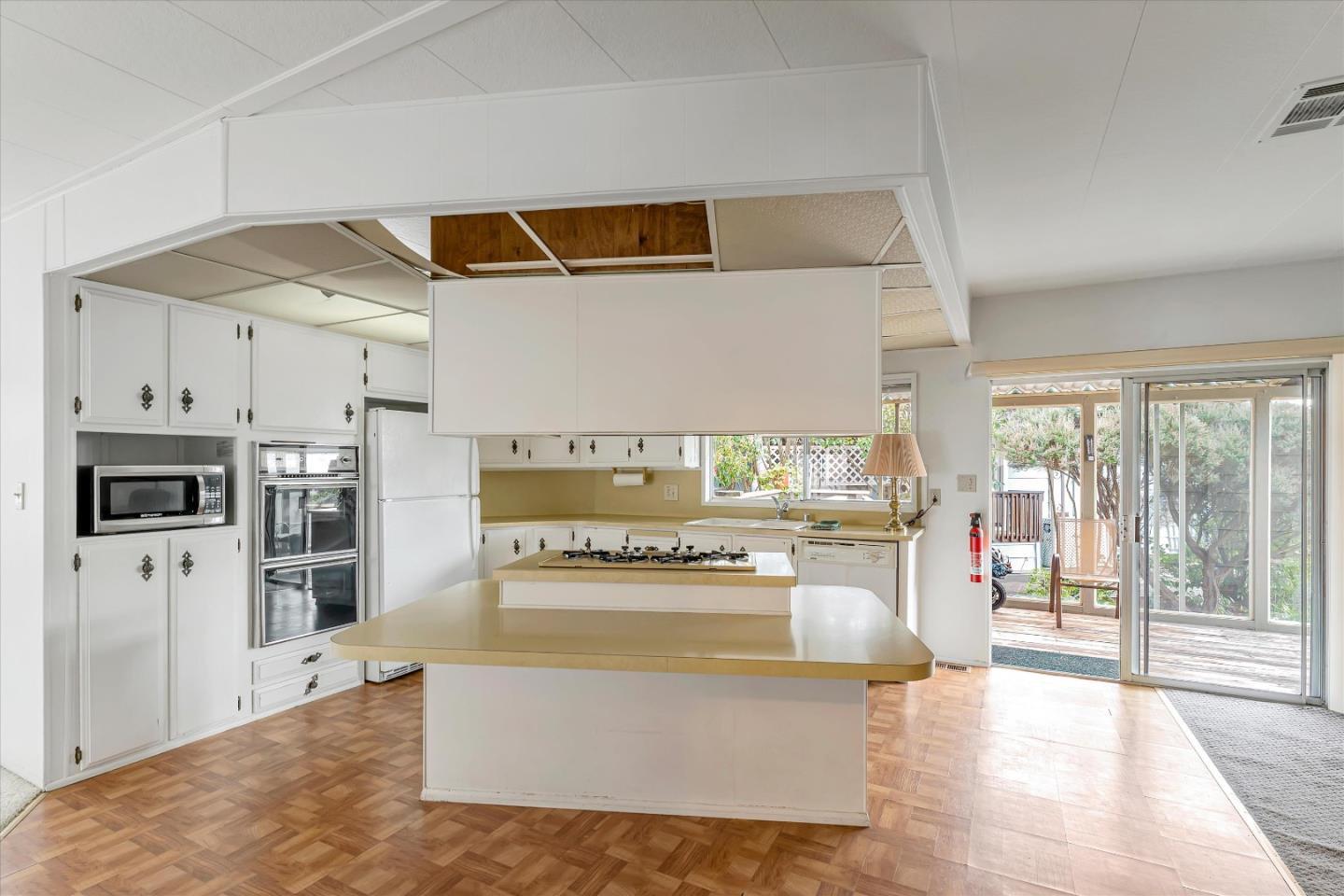 Detail Gallery Image 15 of 54 For 2395 Delaware Ave #77,  Santa Cruz,  CA 95060 - 2 Beds | 2 Baths