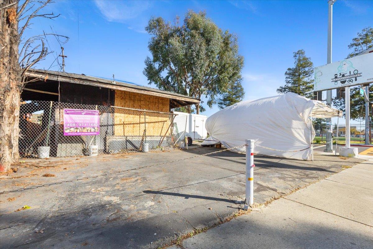 Detail Gallery Image 5 of 9 For 896 S Almaden Ave, San Jose,  CA 95110 - – Beds | – Baths