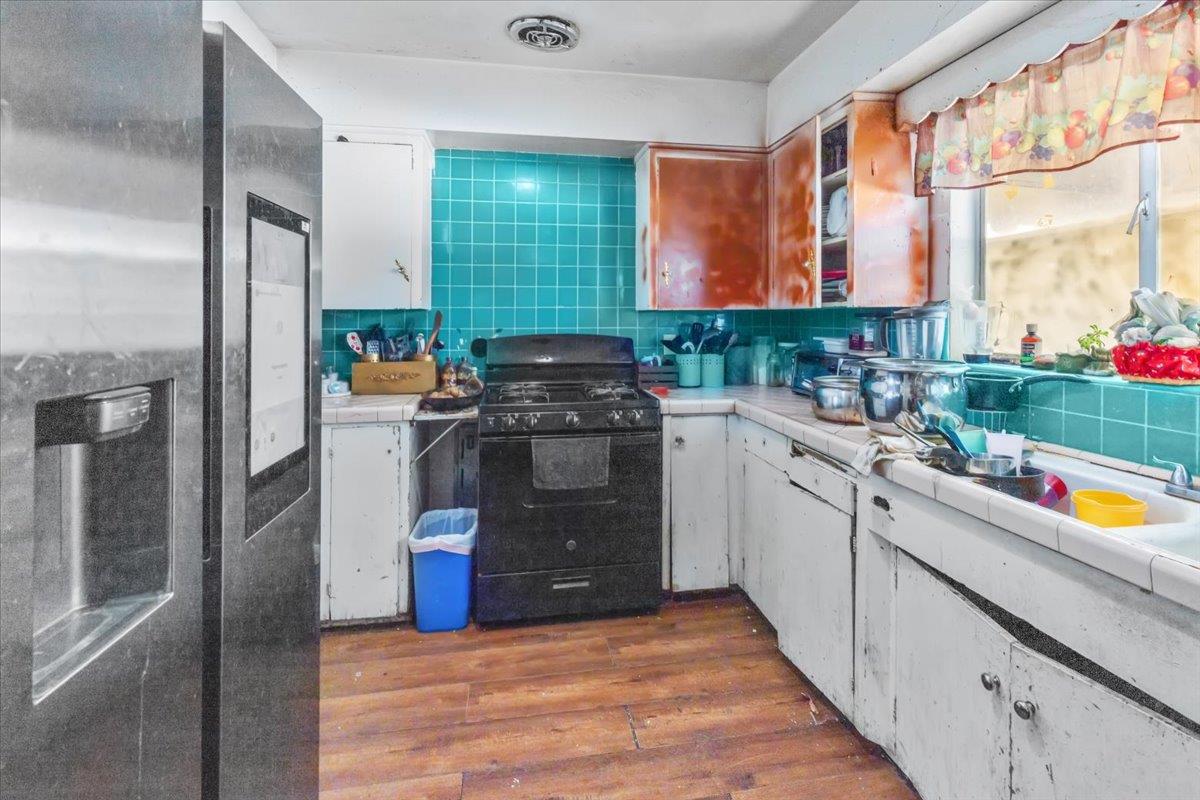Detail Gallery Image 9 of 9 For 896 S Almaden Ave, San Jose,  CA 95110 - – Beds | – Baths