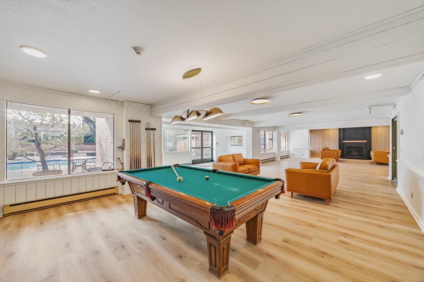 Detail Gallery Image 2 of 54 For 58 N El Camino Real #301,  San Mateo,  CA 94401 - 2 Beds | 2 Baths