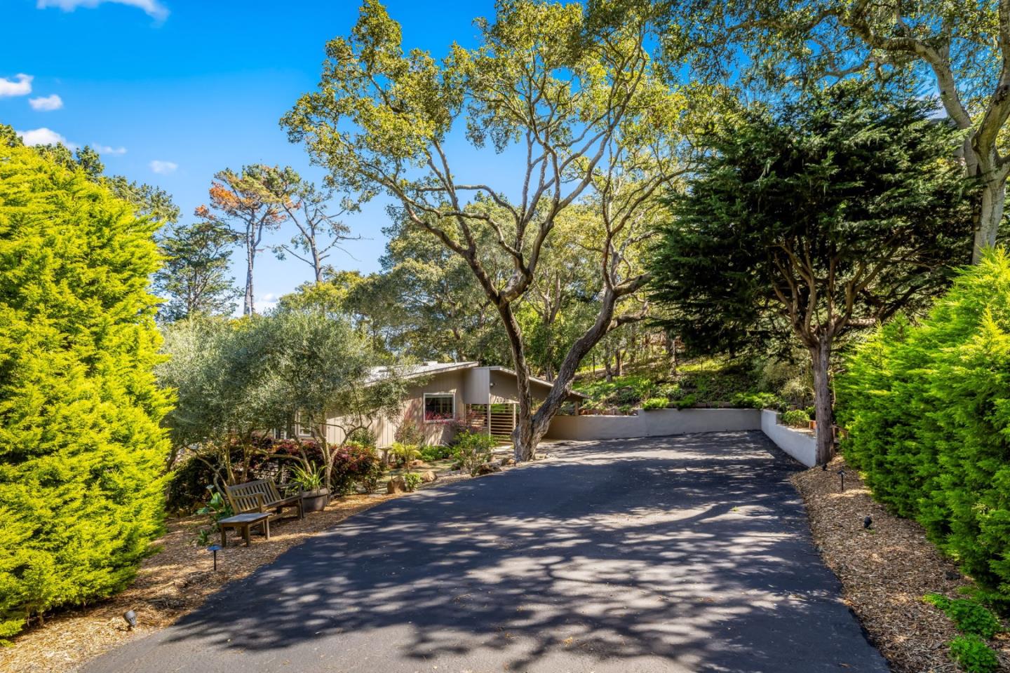 Detail Gallery Image 2 of 50 For 1123 Alta Mesa Rd, Monterey,  CA 93940 - 4 Beds | 3/1 Baths