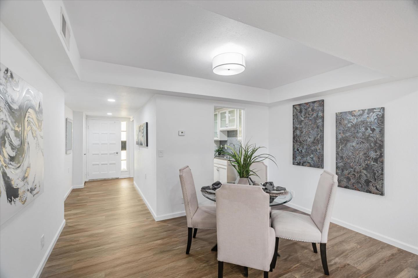 Detail Gallery Image 12 of 41 For 5523 Cribari Cir, San Jose,  CA 95135 - 2 Beds | 2 Baths