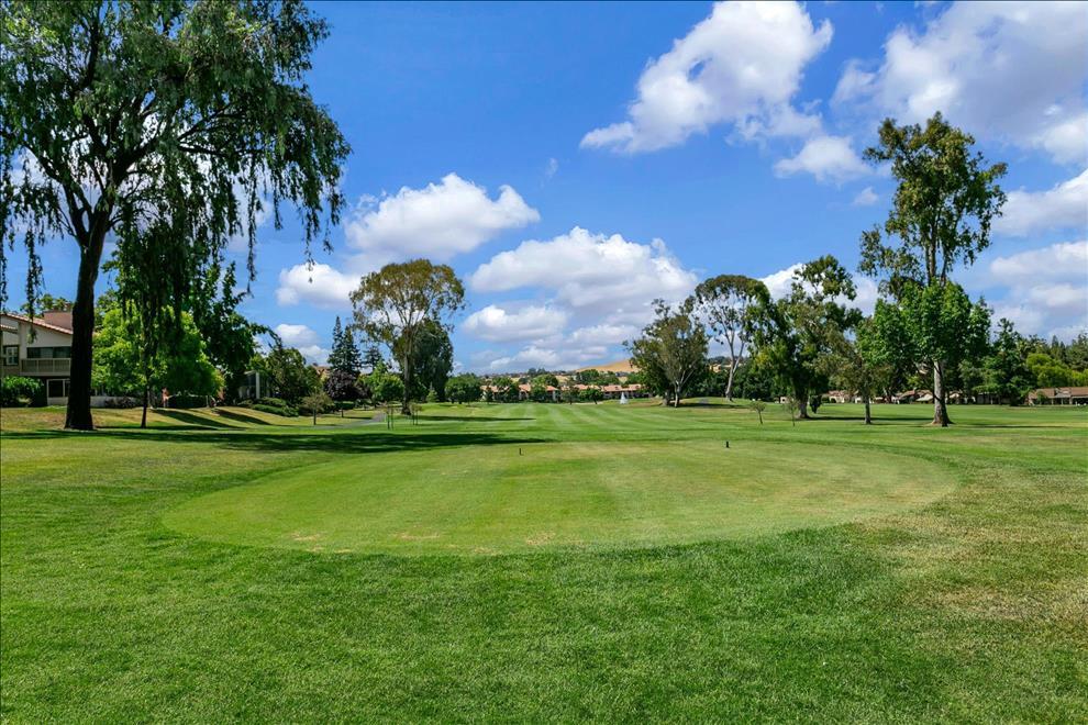 Detail Gallery Image 38 of 41 For 5523 Cribari Cir, San Jose,  CA 95135 - 2 Beds | 2 Baths