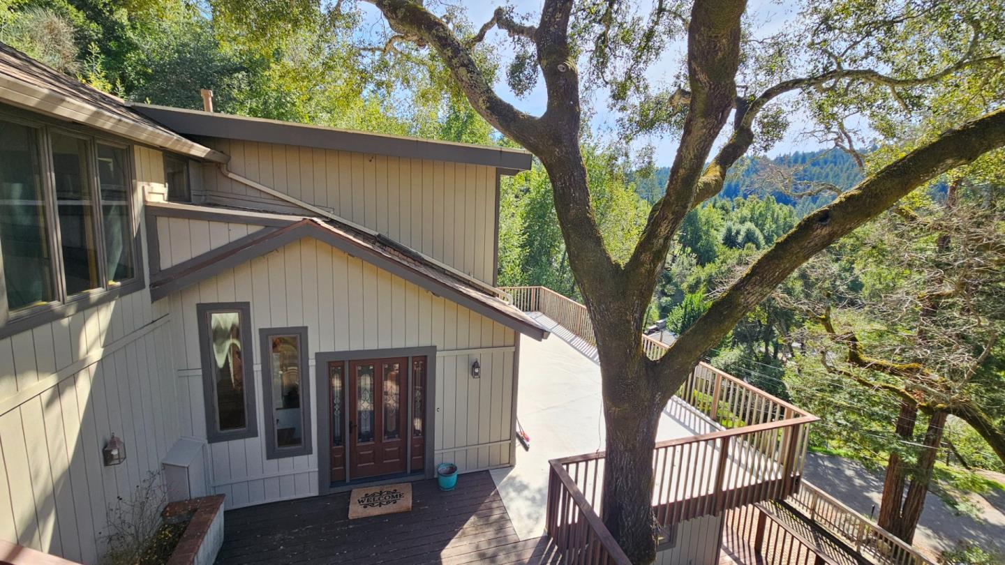 Detail Gallery Image 2 of 23 For 21386 Sunnyside Rd, Los Gatos,  CA 95033 - 3 Beds | 3 Baths