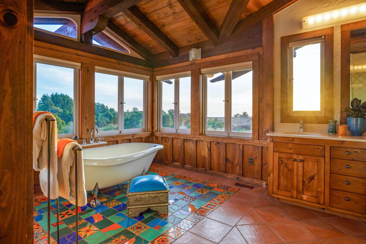 Detail Gallery Image 14 of 42 For 1800 Back Ranch Rd, Santa Cruz,  CA 95060 - 5 Beds | 5 Baths