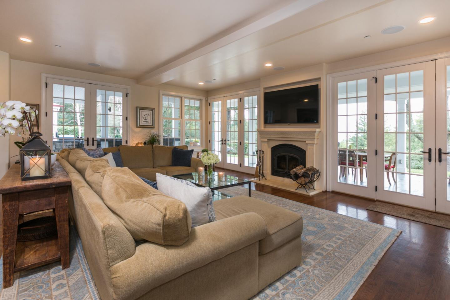 Detail Gallery Image 11 of 113 For 23020 Old Santa Cruz Hwy, Los Gatos,  CA 95033 - 5 Beds | 5/1 Baths