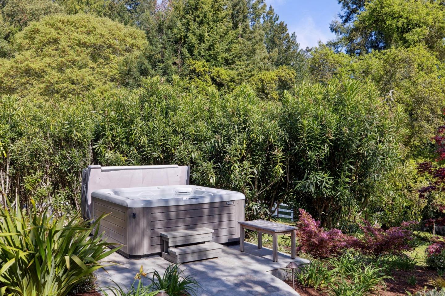 Detail Gallery Image 19 of 113 For 23020 Old Santa Cruz Hwy, Los Gatos,  CA 95033 - 5 Beds | 5/1 Baths