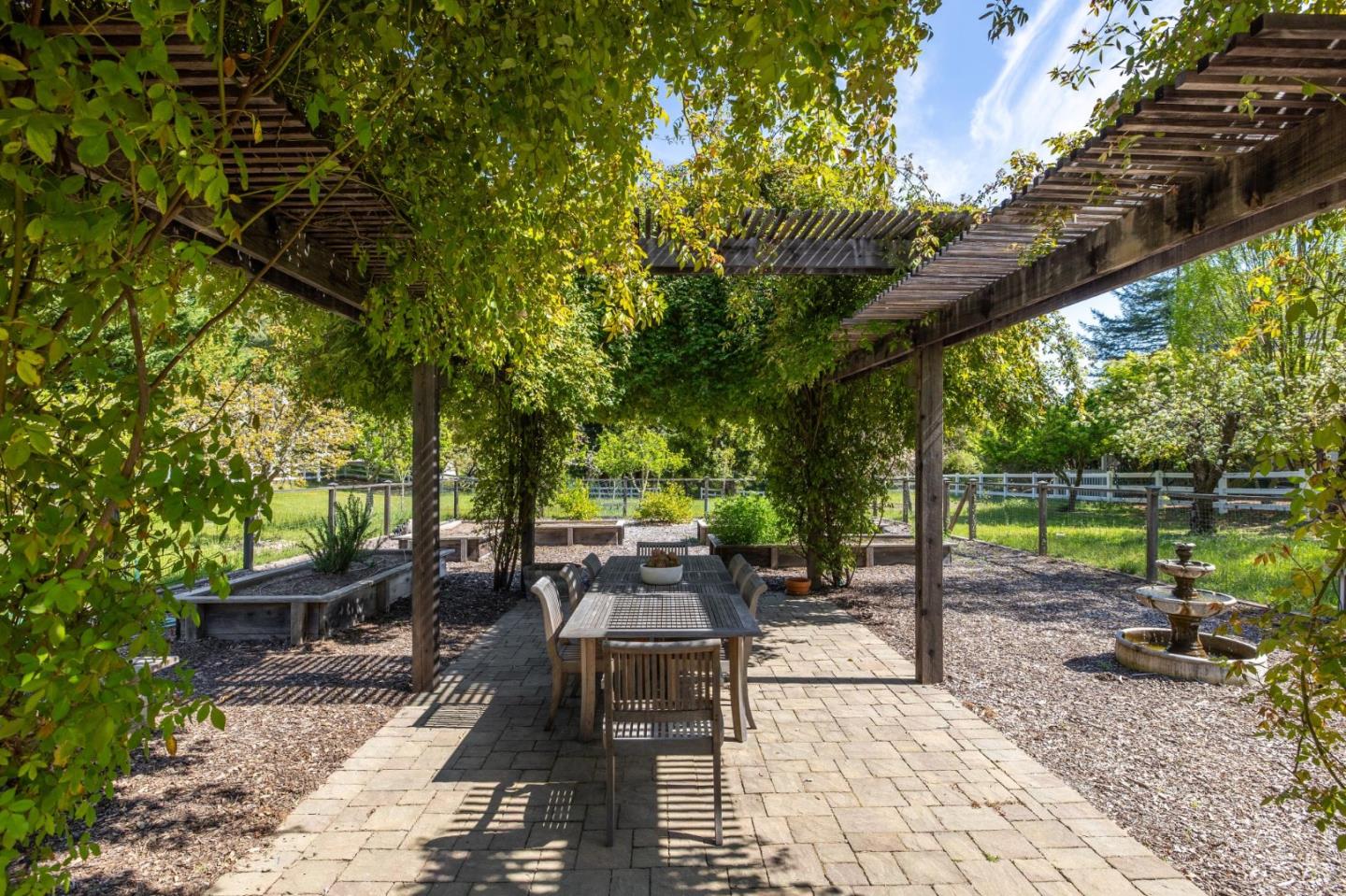 Detail Gallery Image 69 of 113 For 23020 Old Santa Cruz Hwy, Los Gatos,  CA 95033 - 5 Beds | 5/1 Baths
