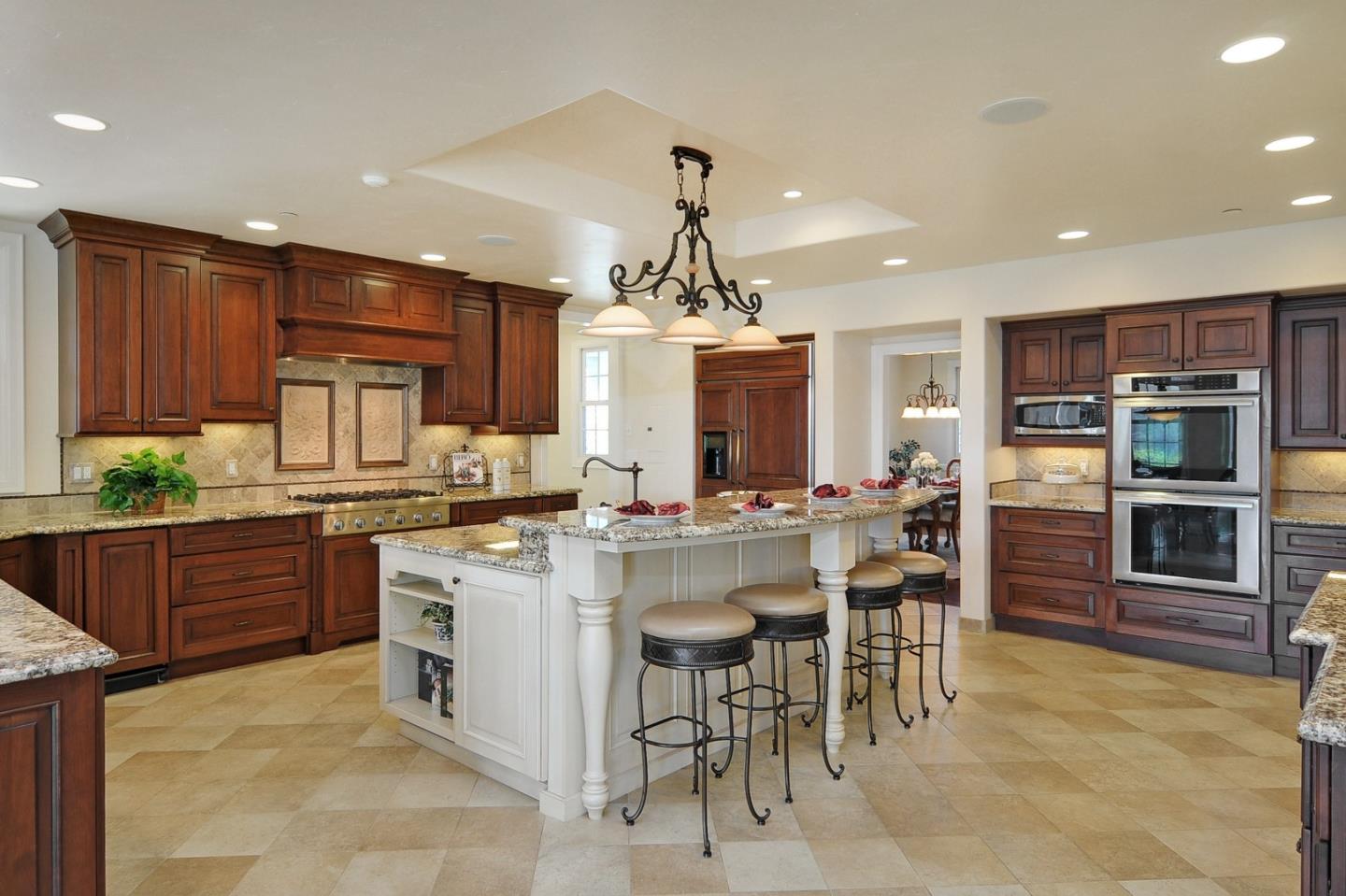 Detail Gallery Image 8 of 113 For 23020 Old Santa Cruz Hwy, Los Gatos,  CA 95033 - 5 Beds | 5/1 Baths