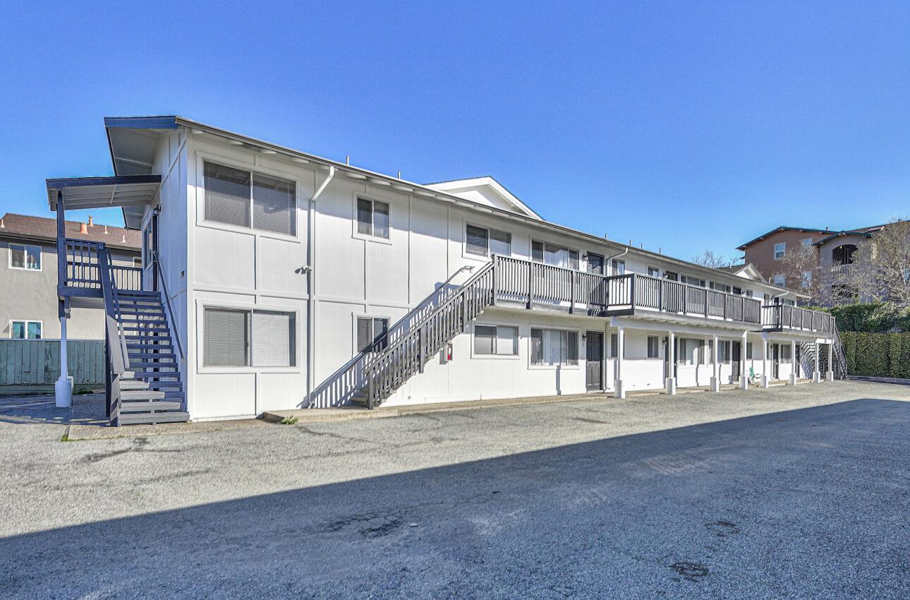 Detail Gallery Image 2 of 28 For 290 Pennsylvania Dr, Watsonville,  CA 95076 - – Beds | – Baths
