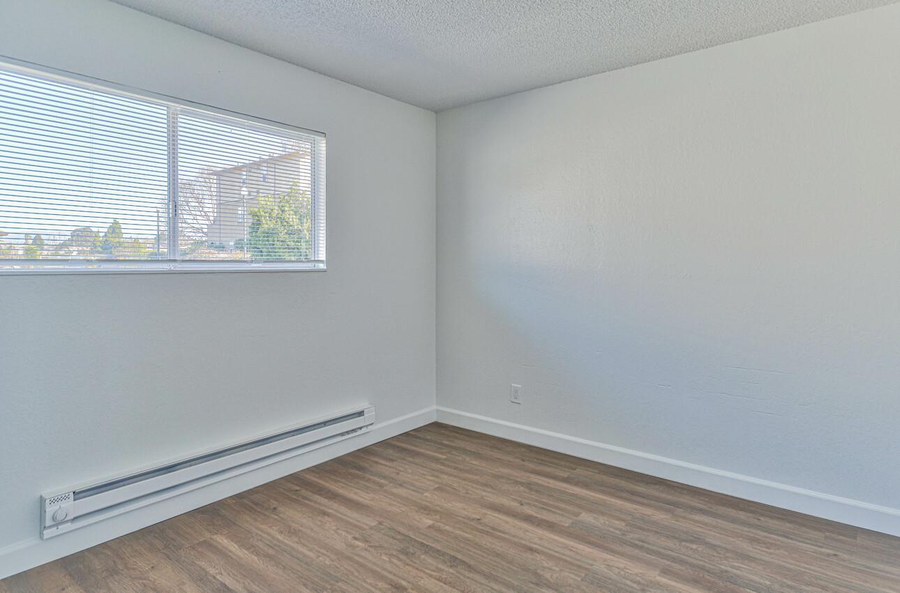 Detail Gallery Image 25 of 28 For 290 Pennsylvania Dr, Watsonville,  CA 95076 - – Beds | – Baths