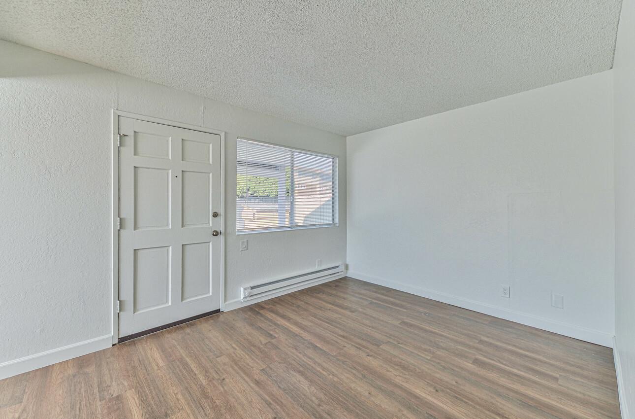 Detail Gallery Image 7 of 28 For 290 Pennsylvania Dr, Watsonville,  CA 95076 - – Beds | – Baths