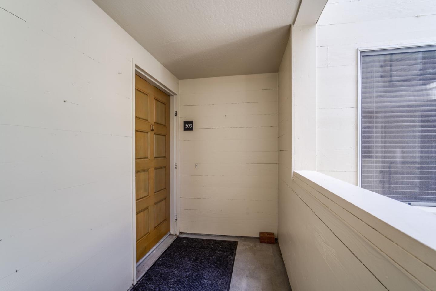 Detail Gallery Image 2 of 37 For 1300 Quarry Ct #309,  Richmond,  CA 94801 - 2 Beds | 2 Baths