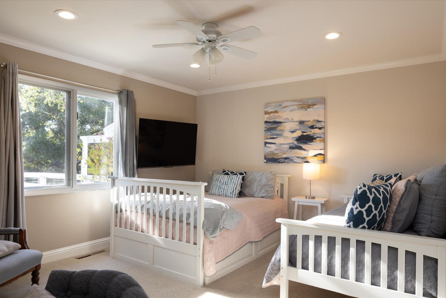 Detail Gallery Image 17 of 32 For 167 El Caminito Rd, Carmel Valley,  CA 93924 - 4 Beds | 4 Baths