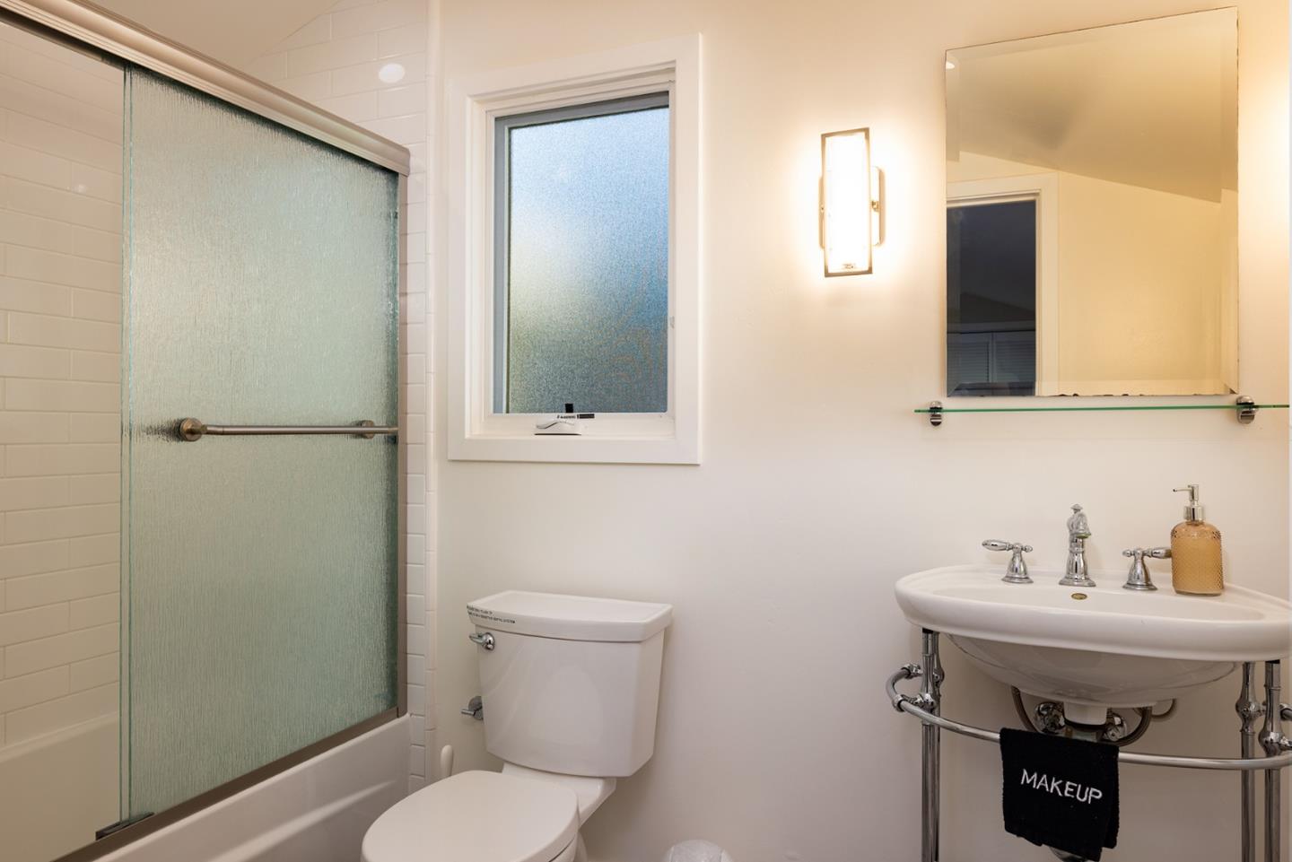 Detail Gallery Image 22 of 32 For 167 El Caminito Rd, Carmel Valley,  CA 93924 - 4 Beds | 4 Baths