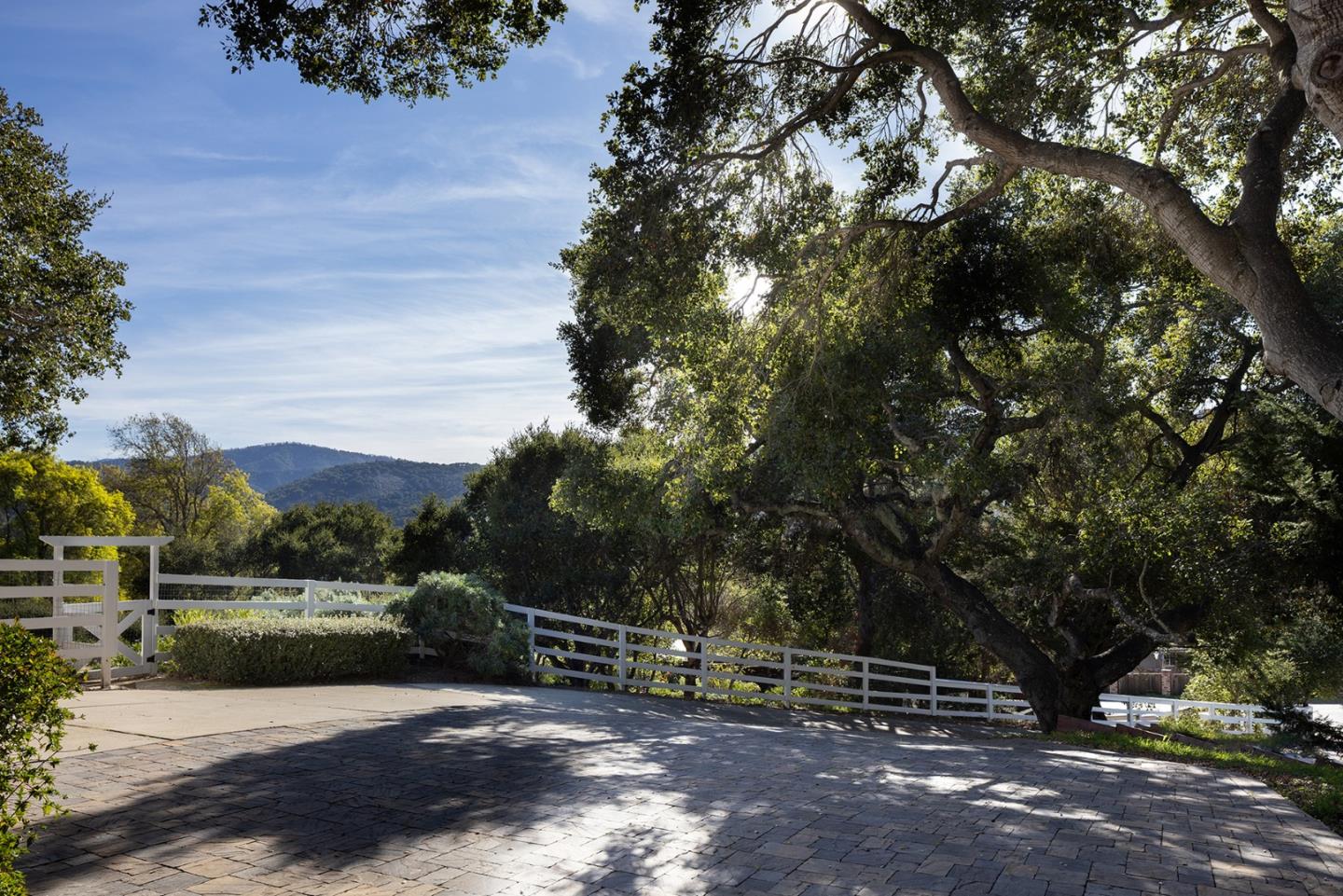 Detail Gallery Image 28 of 32 For 167 El Caminito Rd, Carmel Valley,  CA 93924 - 4 Beds | 4 Baths