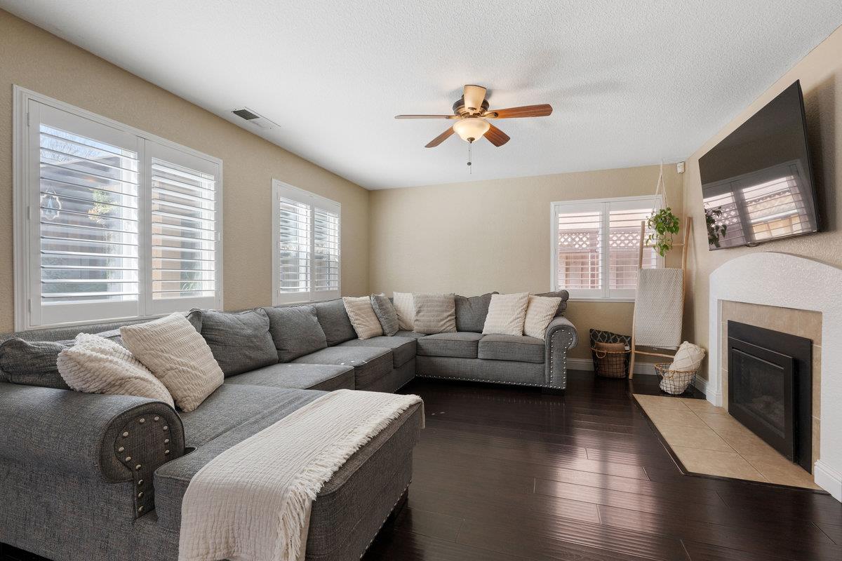 Detail Gallery Image 15 of 48 For 920 Dolores Ct, Tracy,  CA 95376 - 3 Beds | 2/1 Baths