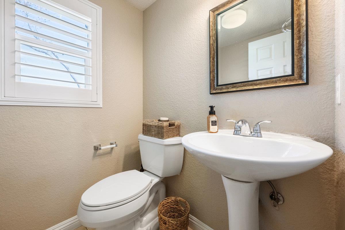 Detail Gallery Image 28 of 48 For 920 Dolores Ct, Tracy,  CA 95376 - 3 Beds | 2/1 Baths