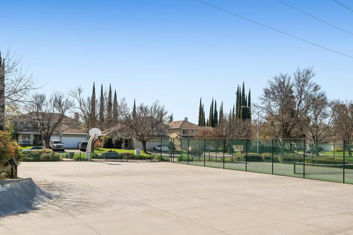 Detail Gallery Image 45 of 48 For 920 Dolores Ct, Tracy,  CA 95376 - 3 Beds | 2/1 Baths