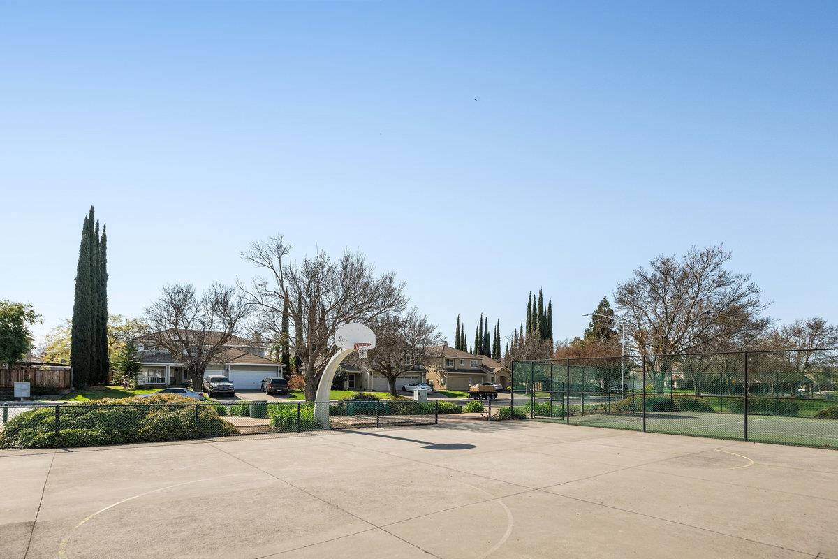 Detail Gallery Image 47 of 48 For 920 Dolores Ct, Tracy,  CA 95376 - 3 Beds | 2/1 Baths