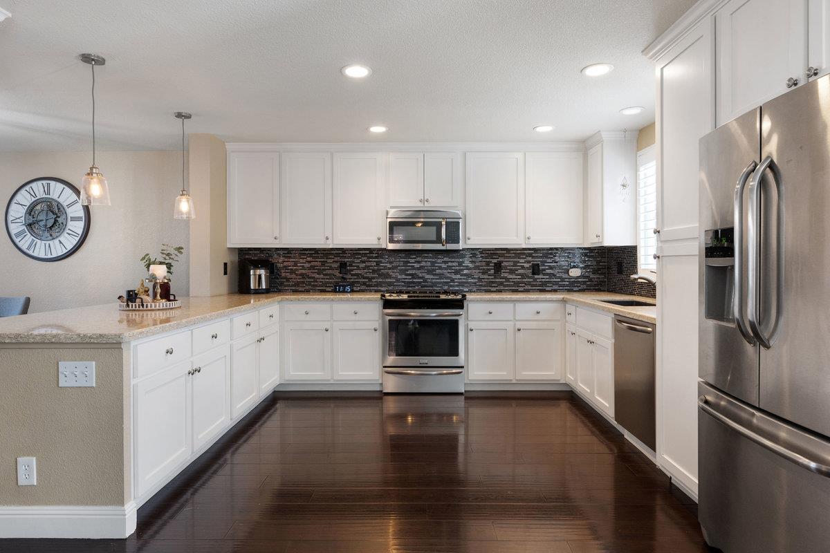 Detail Gallery Image 7 of 48 For 920 Dolores Ct, Tracy,  CA 95376 - 3 Beds | 2/1 Baths