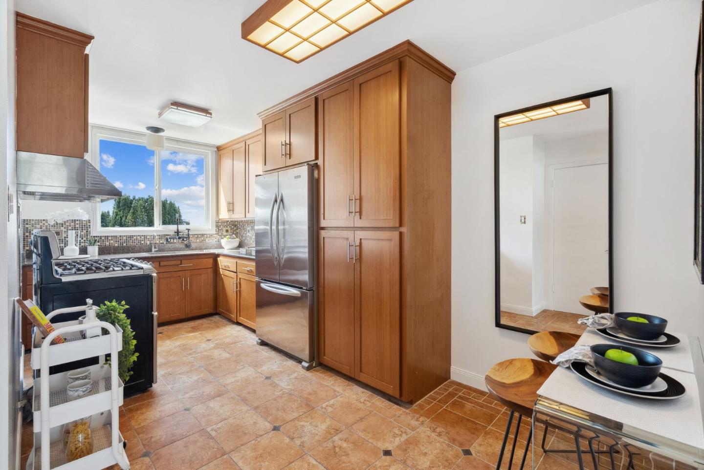 Detail Gallery Image 11 of 32 For 518 Price St, Daly City,  CA 94014 - 3 Beds | 2 Baths