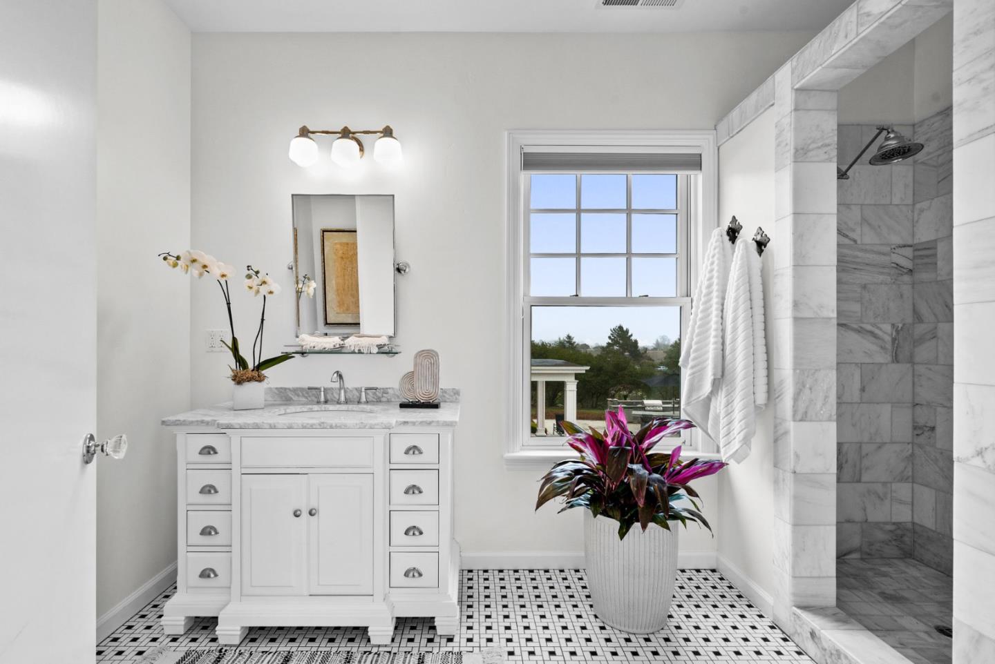 Detail Gallery Image 59 of 97 For 155 Scarlet Ct, Watsonville,  CA 95076 - 3 Beds | 3/1 Baths