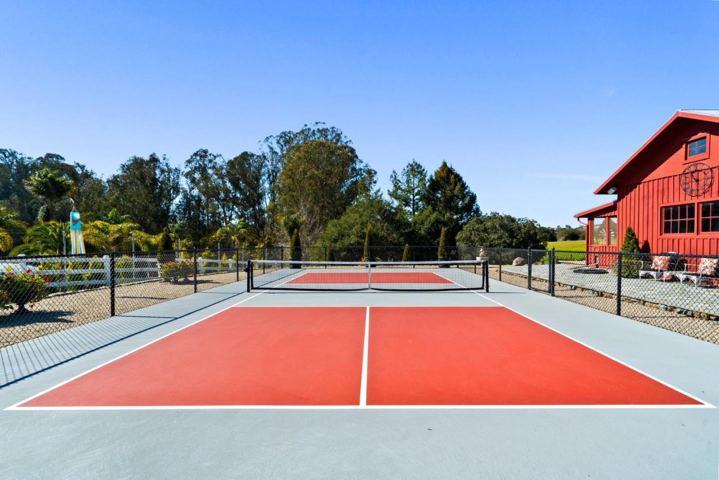 Detail Gallery Image 79 of 97 For 155 Scarlet Ct, Watsonville,  CA 95076 - 3 Beds | 3/1 Baths