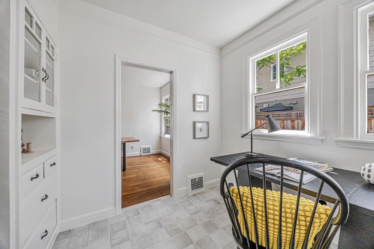 Detail Gallery Image 15 of 34 For 470 Matadero Ave, Palo Alto,  CA 94306 - 2 Beds | 1 Baths