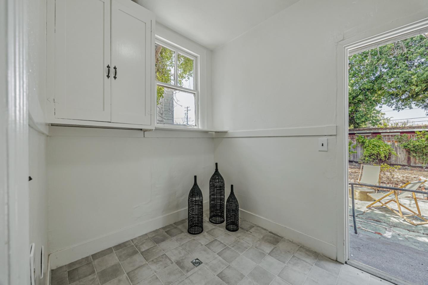 Detail Gallery Image 24 of 34 For 470 Matadero Ave, Palo Alto,  CA 94306 - 2 Beds | 1 Baths