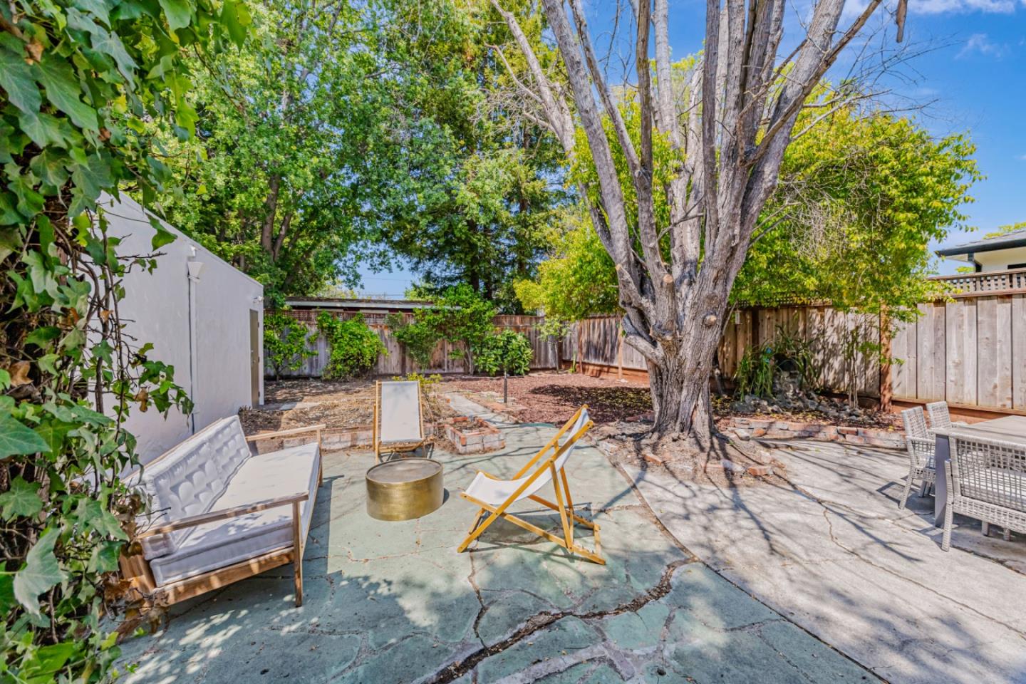 Detail Gallery Image 25 of 34 For 470 Matadero Ave, Palo Alto,  CA 94306 - 2 Beds | 1 Baths