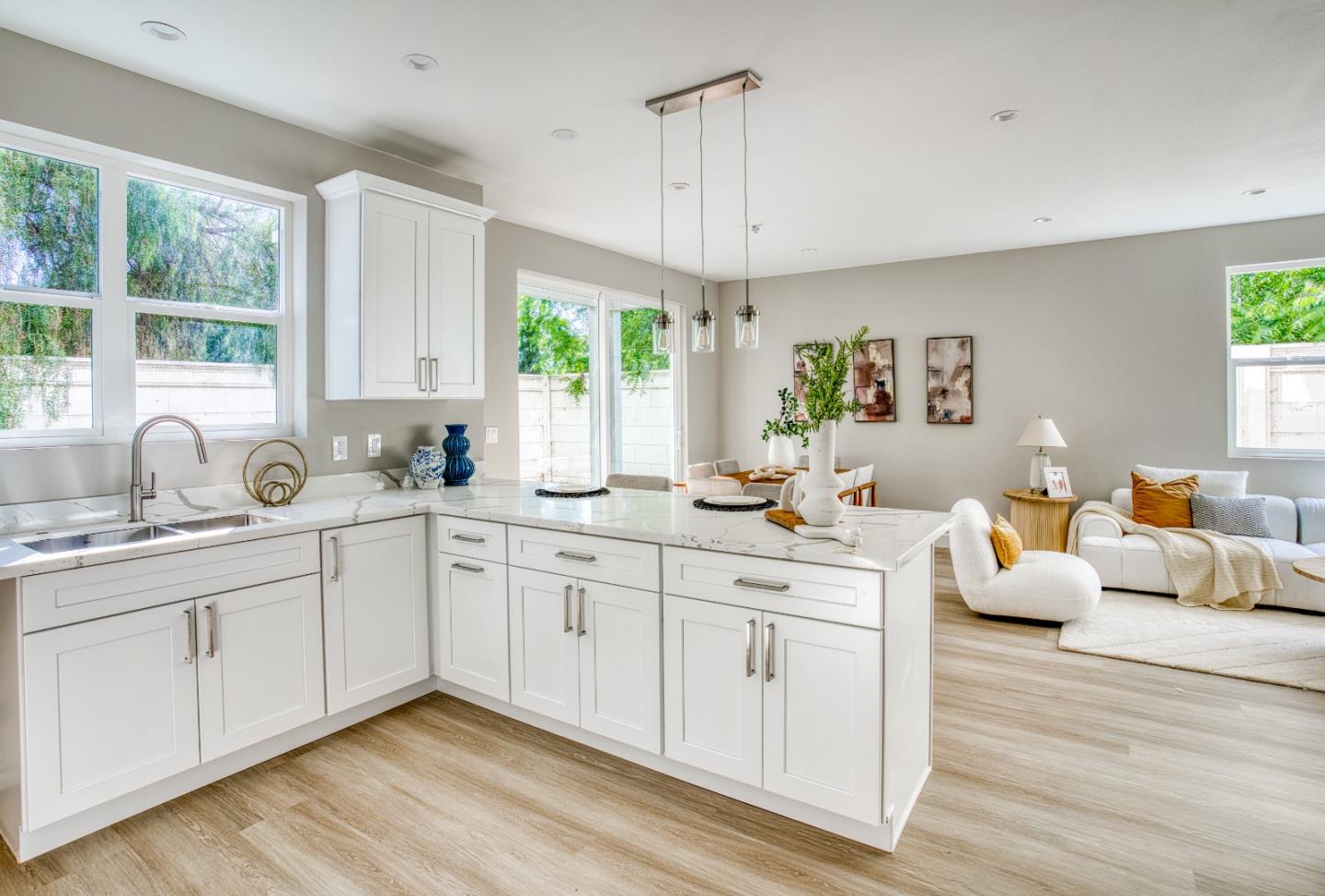 Detail Gallery Image 14 of 30 For 857 Connie Ln, San Jose,  CA 95122 - 3 Beds | 2/1 Baths