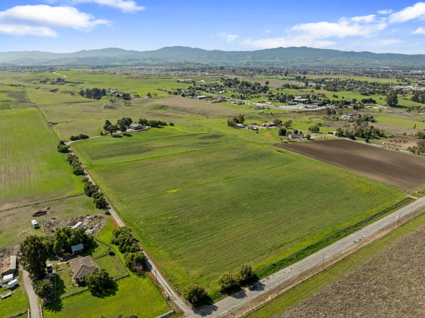 Detail Gallery Image 65 of 65 For 771 Santa Ana Valley Rd, Hollister,  CA 95023 - 5 Beds | 3 Baths
