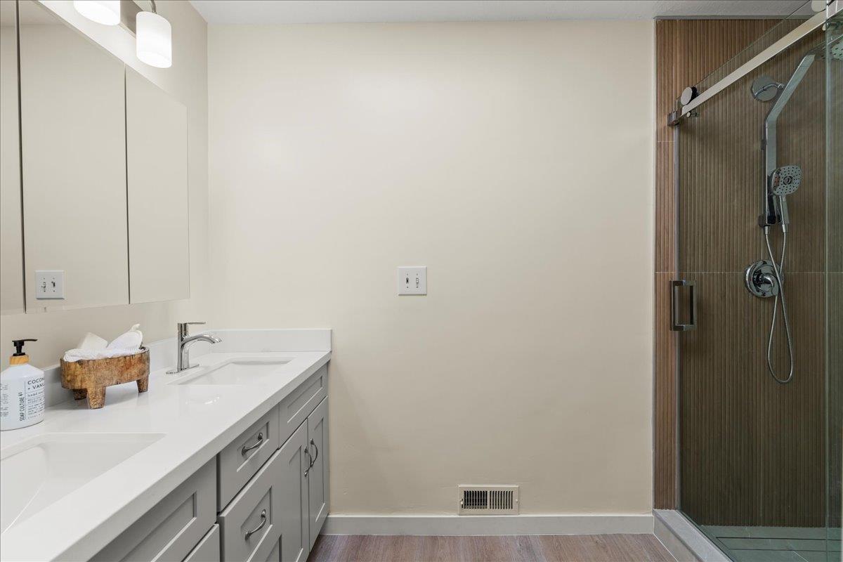 Detail Gallery Image 15 of 40 For 17615 Mountain Charlie Rd, Los Gatos,  CA 95033 - 5 Beds | 2 Baths