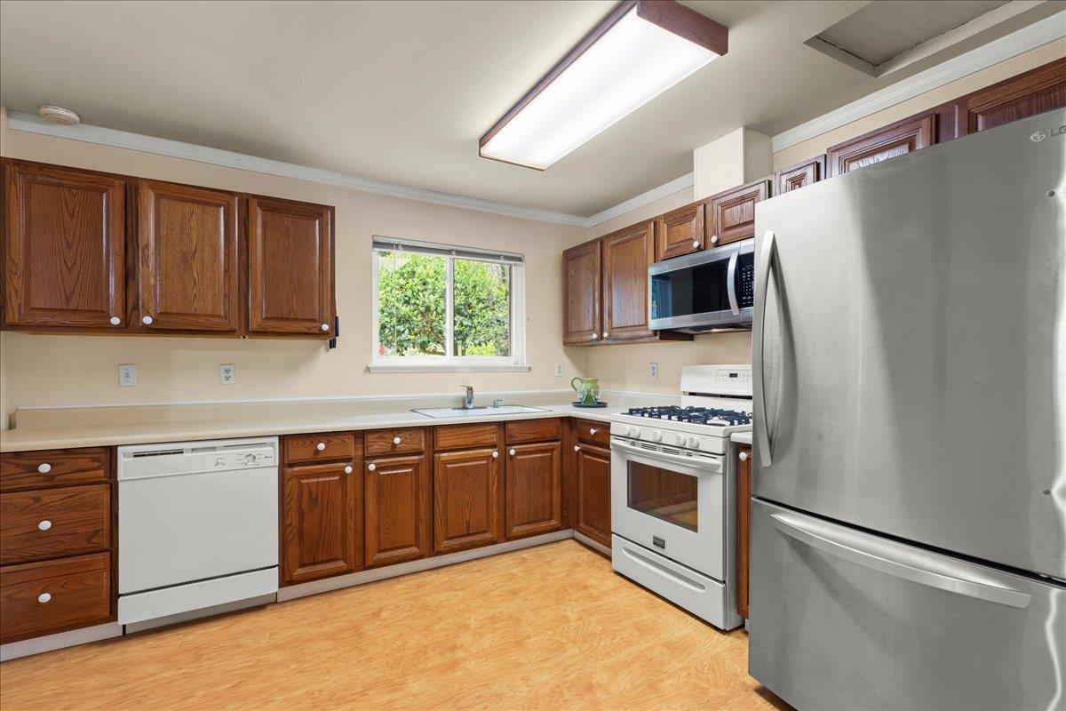Detail Gallery Image 28 of 40 For 17615 Mountain Charlie Rd, Los Gatos,  CA 95033 - 5 Beds | 2 Baths