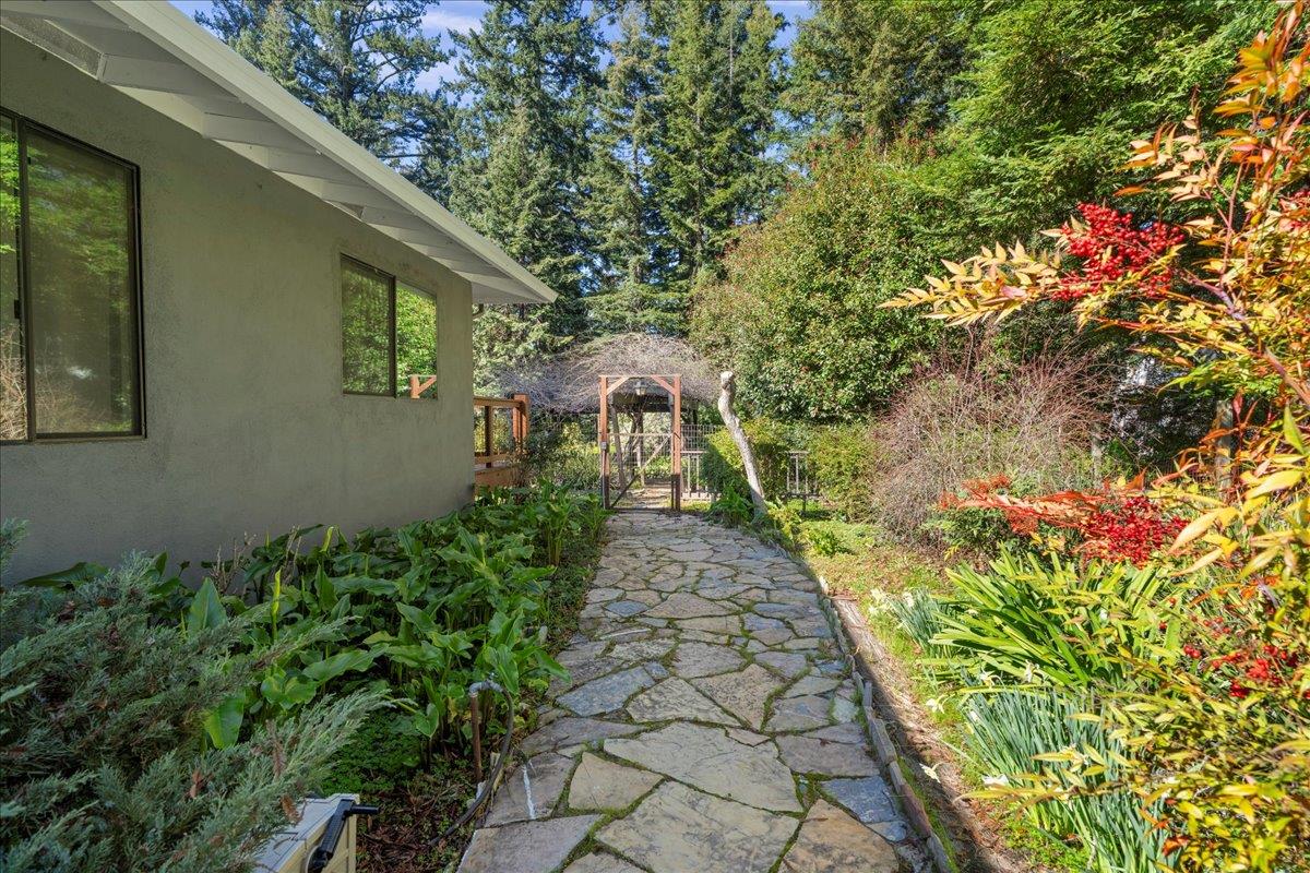 Detail Gallery Image 37 of 40 For 17615 Mountain Charlie Rd, Los Gatos,  CA 95033 - 5 Beds | 2 Baths