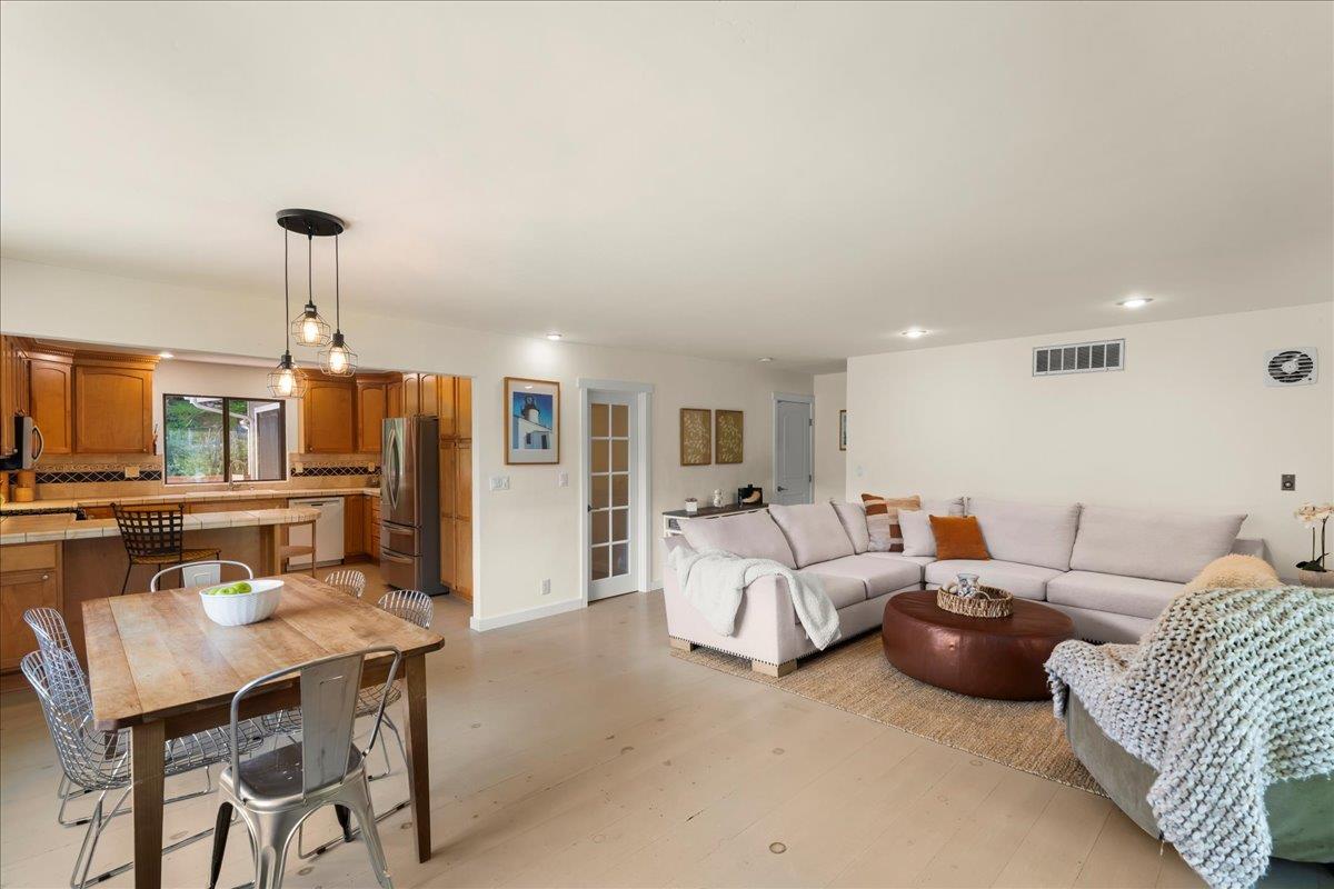 Detail Gallery Image 7 of 40 For 17615 Mountain Charlie Rd, Los Gatos,  CA 95033 - 5 Beds | 2 Baths