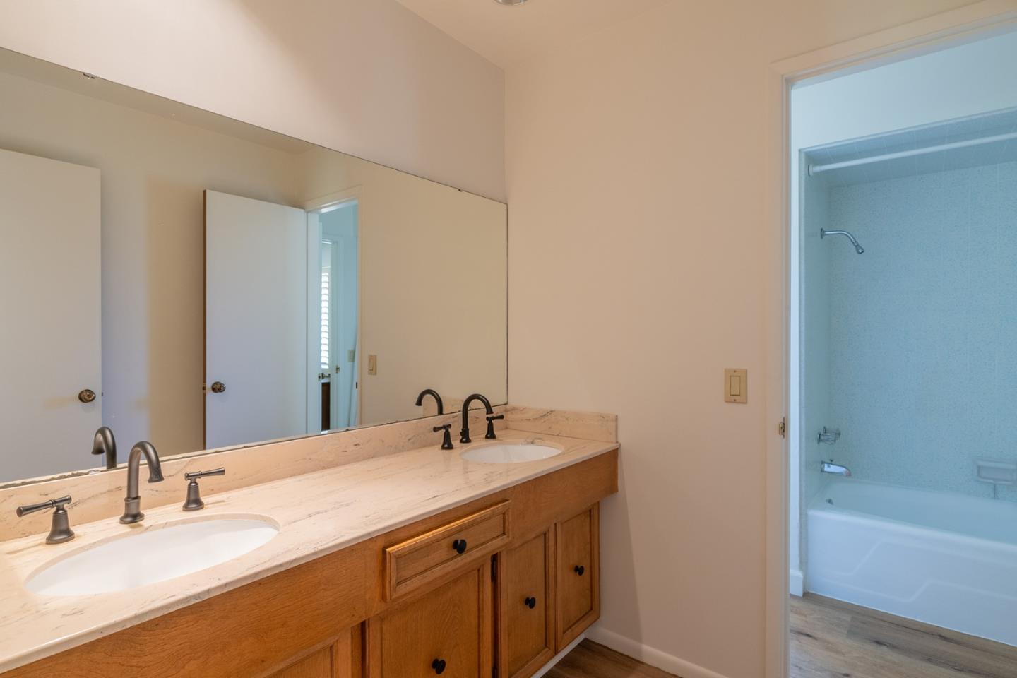 Detail Gallery Image 27 of 39 For 10 Ring Ln, Carmel Valley,  CA 93924 - 5 Beds | 4 Baths