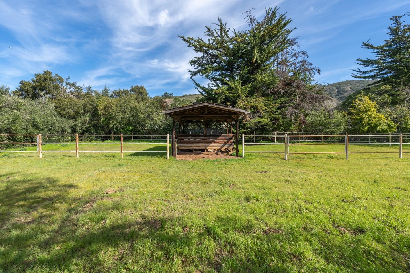 Detail Gallery Image 34 of 39 For 10 Ring Ln, Carmel Valley,  CA 93924 - 5 Beds | 4 Baths