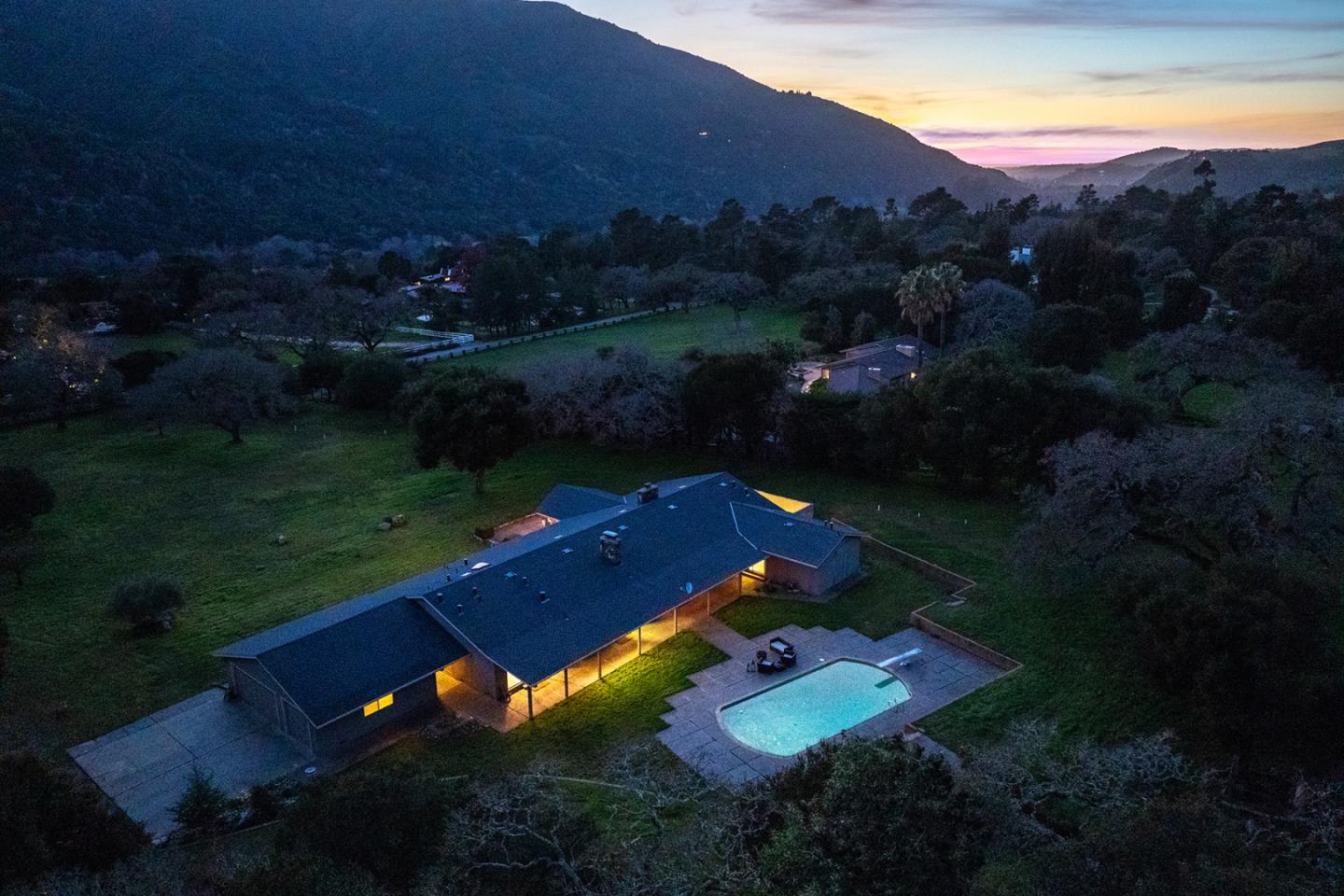 Detail Gallery Image 39 of 39 For 10 Ring Ln, Carmel Valley,  CA 93924 - 5 Beds | 4 Baths