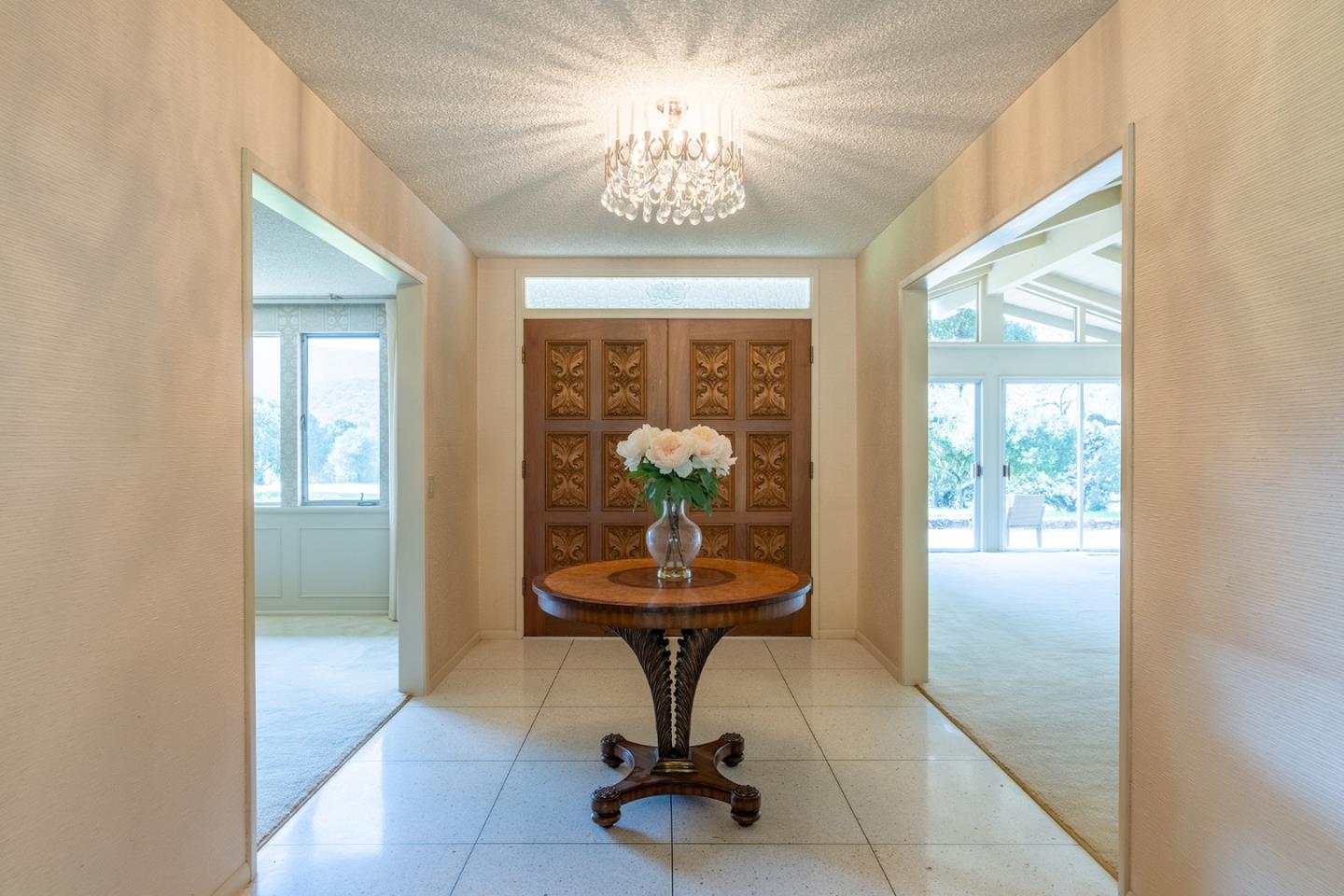 Detail Gallery Image 8 of 39 For 10 Ring Ln, Carmel Valley,  CA 93924 - 5 Beds | 4 Baths