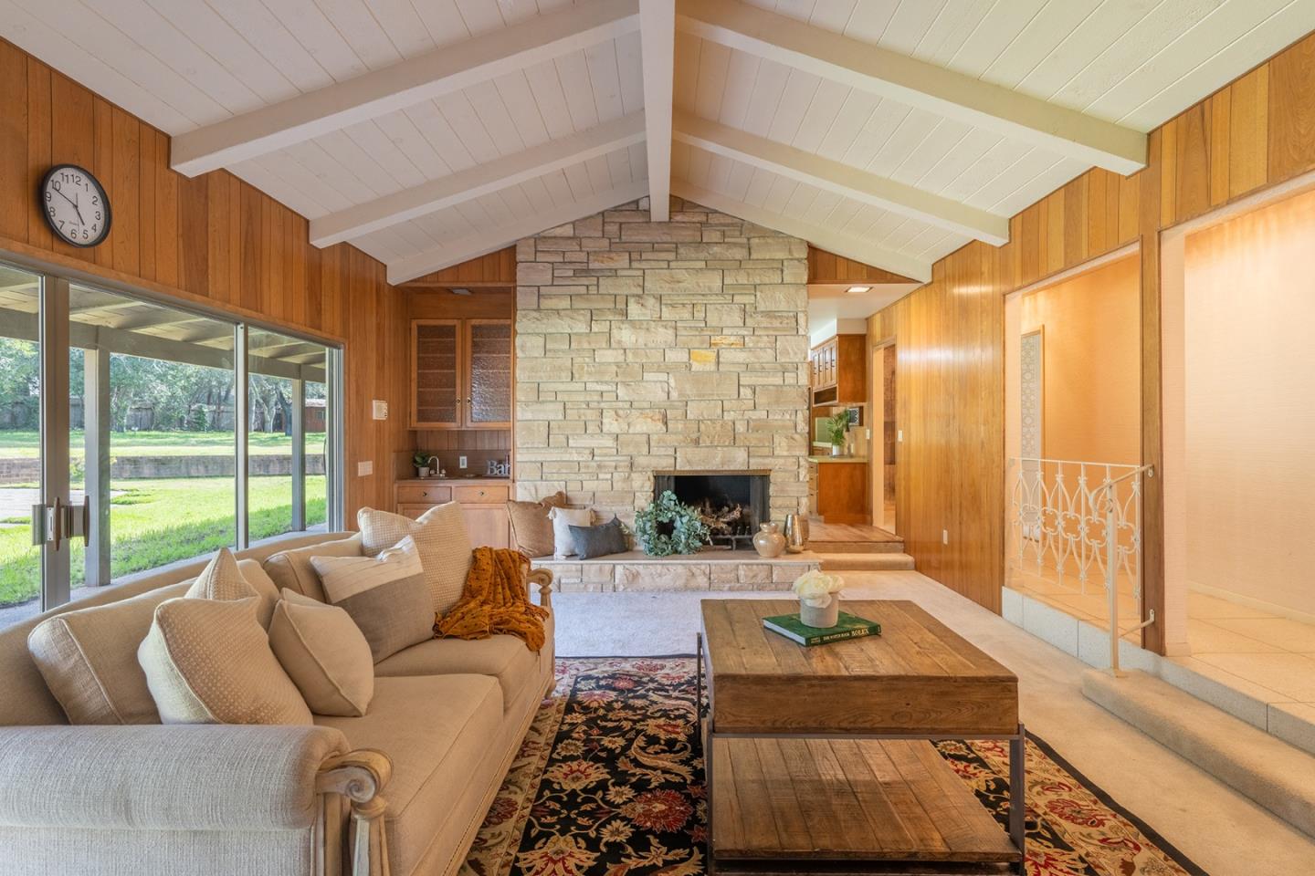 Detail Gallery Image 9 of 39 For 10 Ring Ln, Carmel Valley,  CA 93924 - 5 Beds | 4 Baths