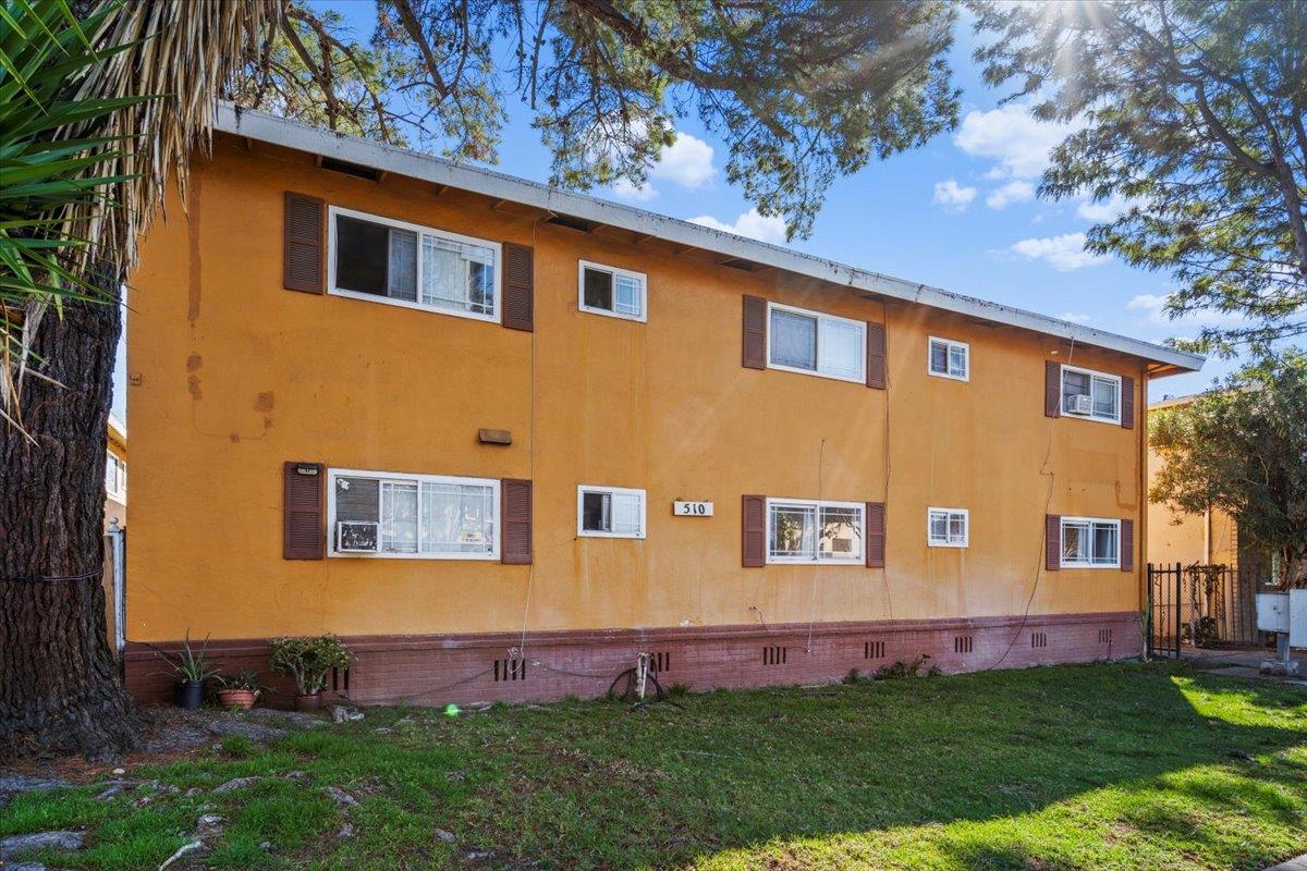 Detail Gallery Image 2 of 20 For 510 Chiechi Ave, San Jose,  CA 95126 - – Beds | – Baths