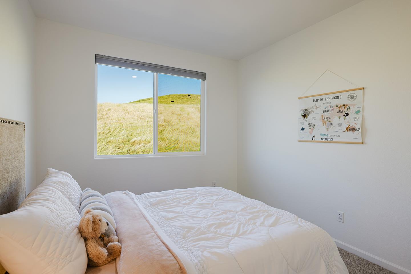 Detail Gallery Image 21 of 59 For 775 Appaloosa Way, Hollister,  CA 95023 - 5 Beds | 3/1 Baths