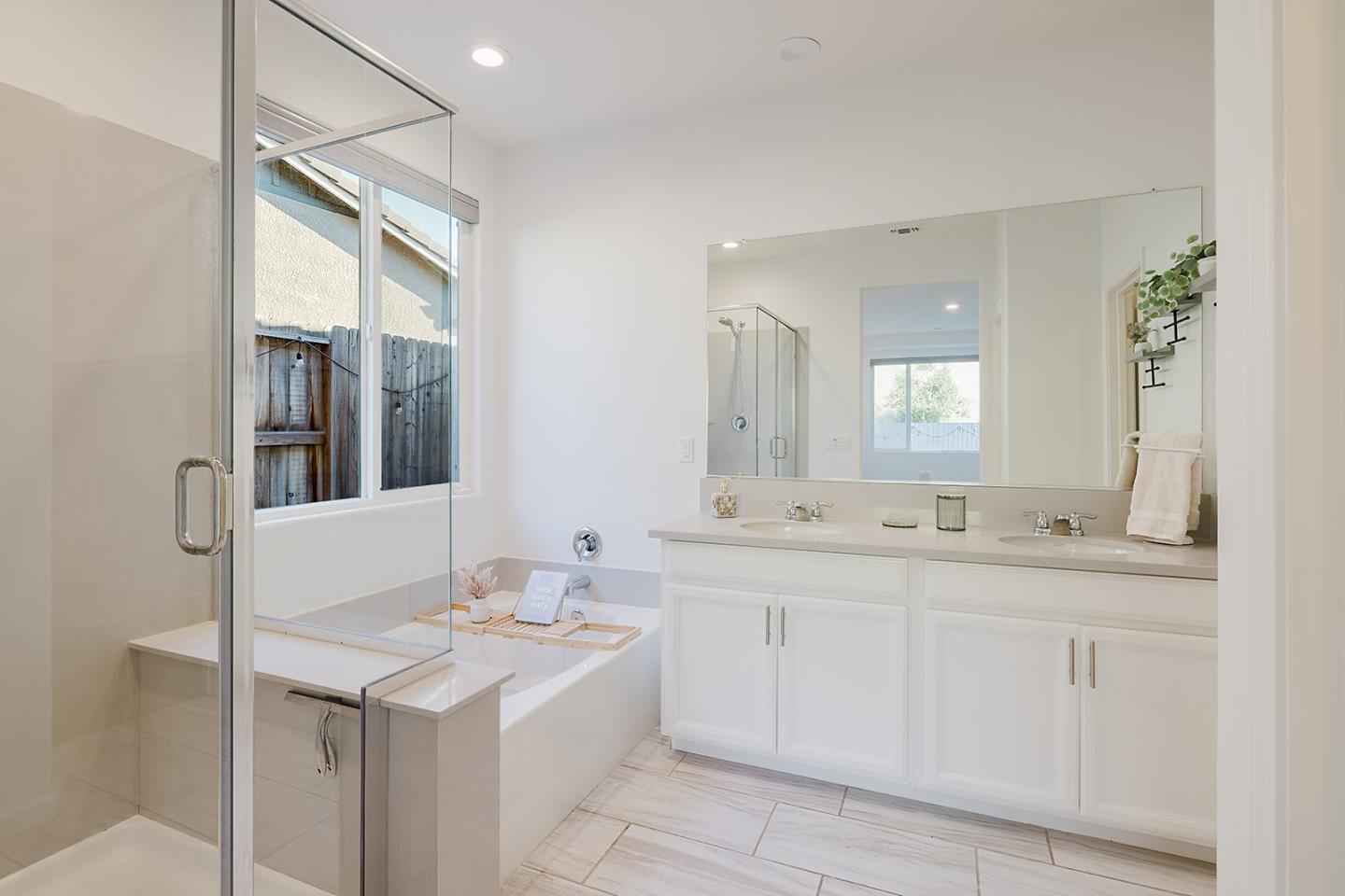 Detail Gallery Image 25 of 59 For 775 Appaloosa Way, Hollister,  CA 95023 - 5 Beds | 3/1 Baths