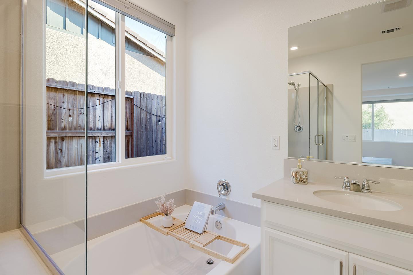 Detail Gallery Image 27 of 59 For 775 Appaloosa Way, Hollister,  CA 95023 - 5 Beds | 3/1 Baths