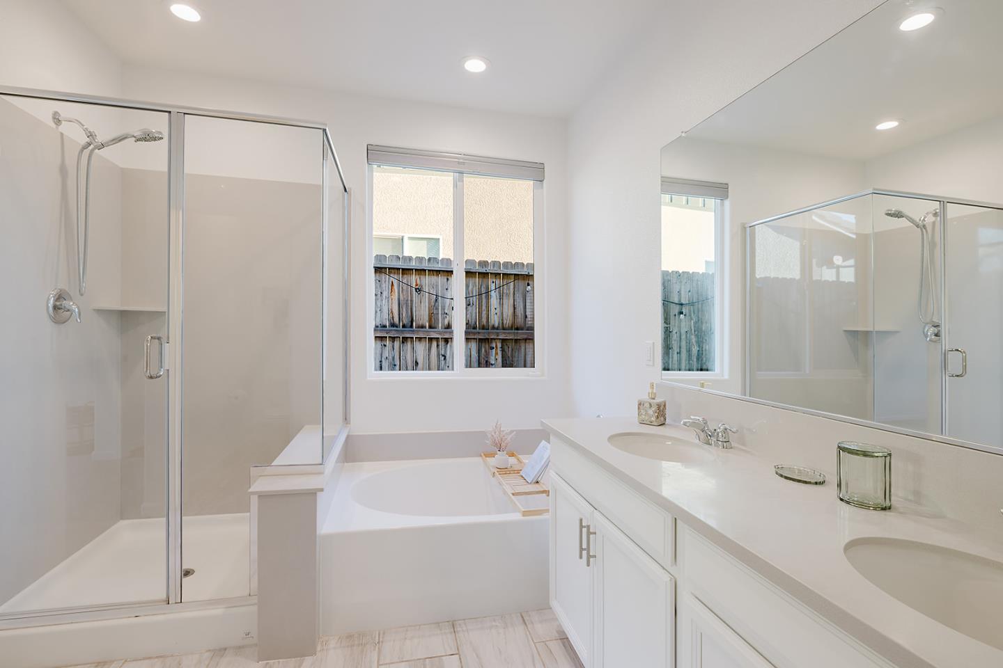 Detail Gallery Image 31 of 59 For 775 Appaloosa Way, Hollister,  CA 95023 - 5 Beds | 3/1 Baths