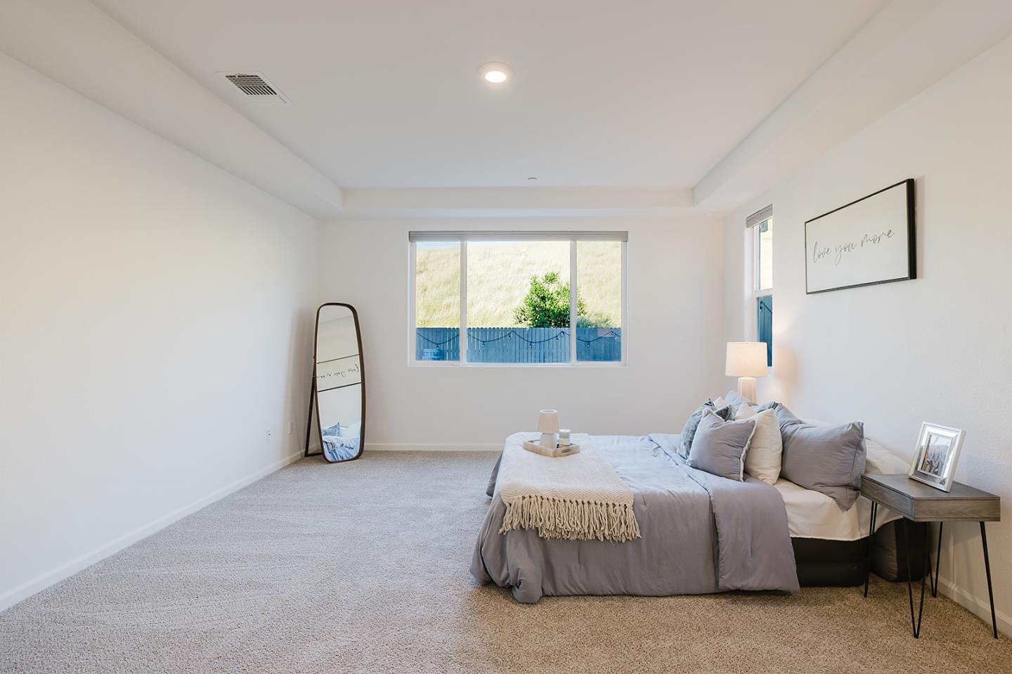 Detail Gallery Image 32 of 59 For 775 Appaloosa Way, Hollister,  CA 95023 - 5 Beds | 3/1 Baths